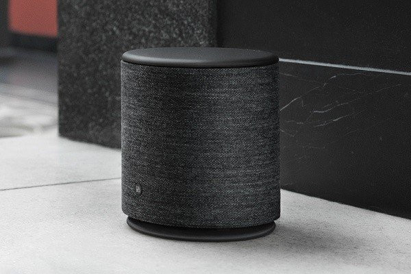 Beoplay M5: Το νέο ασύρματο ηχείο της Bang & Olufsen με εξαιρετικά μπάσα