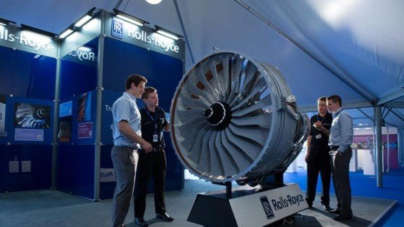 Η Rolls-Royce παρουσιάζει μηχανή αεροπλάνου από 152.455 τουβλάκια LEGO [Video]