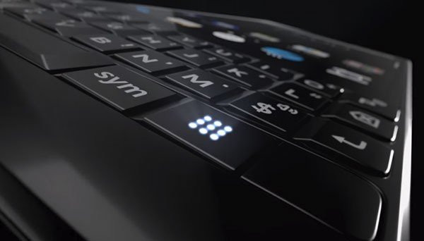BlackBerry Key2: Το video teaser αποκαλύπτει εντυπωσιακή εμφάνιση, διπλή κάμερα και νέο μυστηριώδες κουμπί