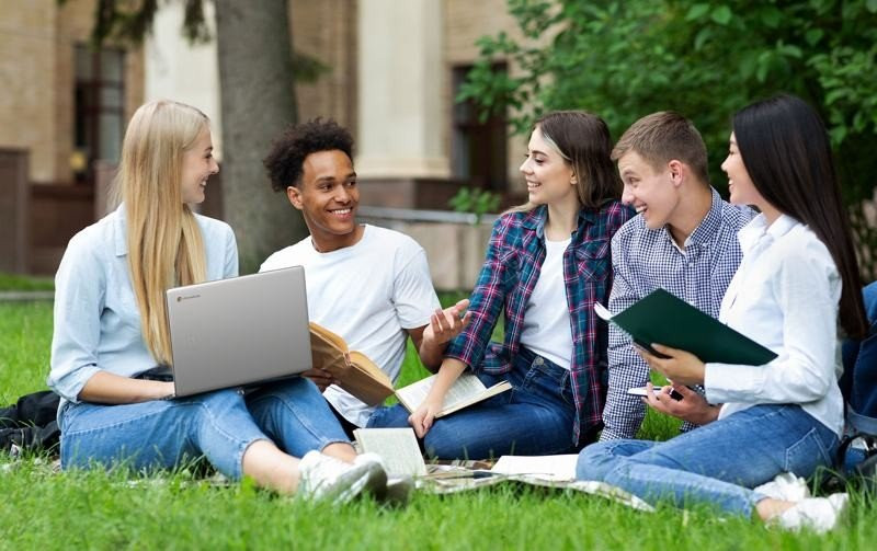 Η Acer παρουσιάζει τρία νέα Chromebooks για οικογένειες, φοιτητές και «υβριδικούς» εργαζόμενους