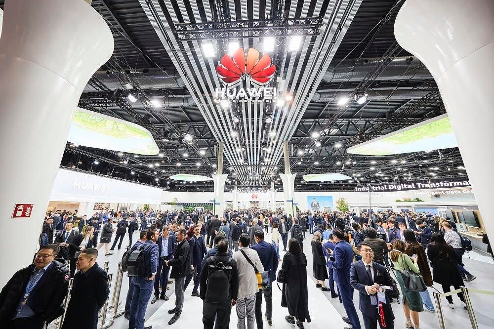 Κυρίαρχη η παρουσία της Huawei στο ΜWC 2023