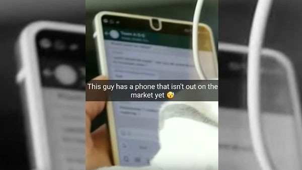 Essential PH-1: Δείτε το πρωτοποριακό smartphone του Andy Rubin σε video από επιβάτη τραίνου!