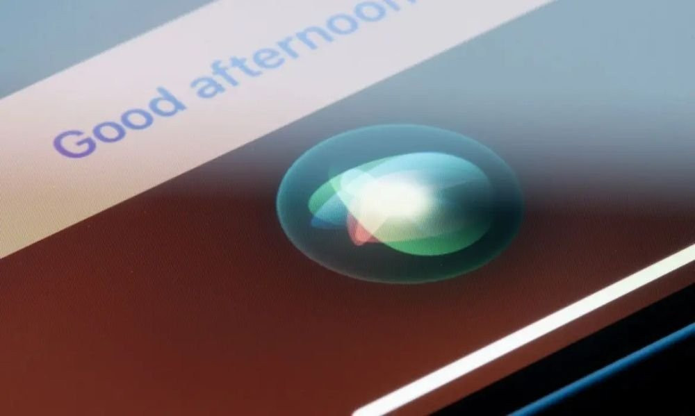 Apple: Φέρεται να εργάζεται επάνω σε μια «AI προσωπικότητα» αντί του Siri