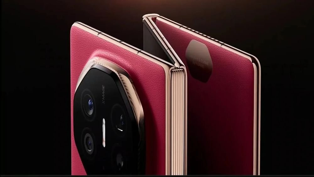 Huawei Mate XT Ultimate Design: Επίσημα αποκαλυπτήρια για το πρώτο trifoldable στον κόσμο!