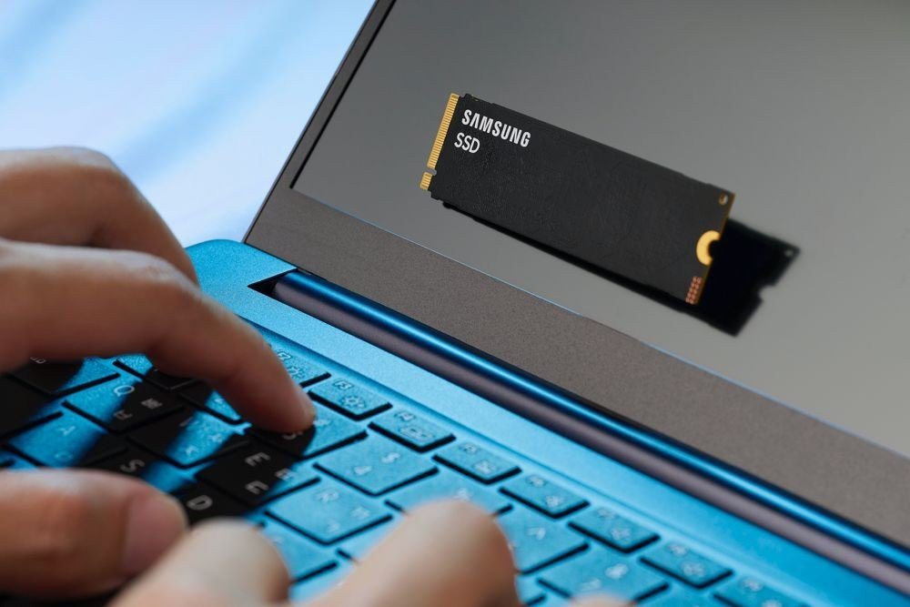 Samsung: Ξεκίνησε τη μαζική παραγωγή του πιο ισχυρού SSD για AI εφαρμογές