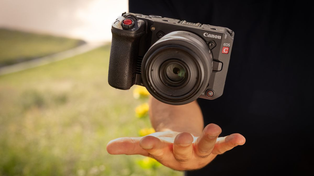 Canon EOS C50: Επίσημα η νέα compact full-frame κάμερα