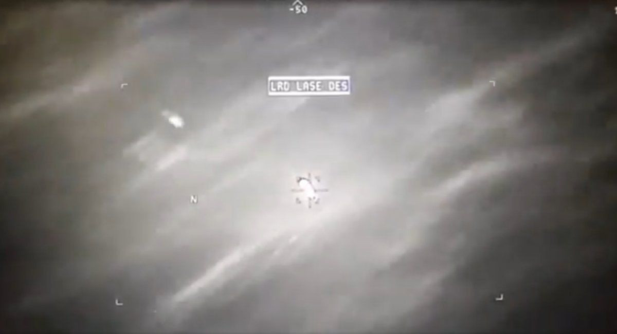 Μυστηριώδες video δείχνει «UFO» να αντέχει χτύπημα πυραύλου των ΗΠΑ κοντά στην Υεμένη