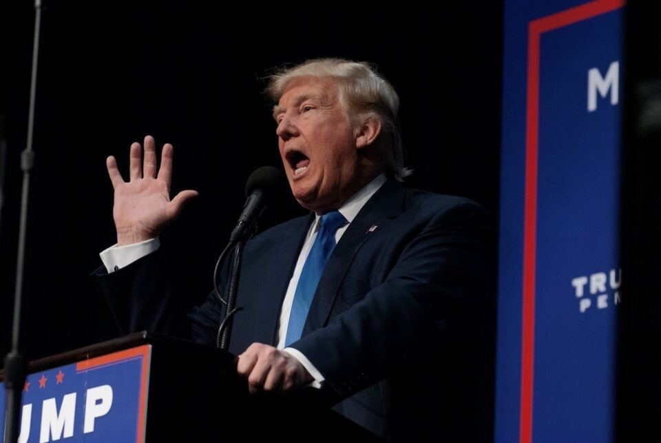 Ο Donald Trump λανσάρει μια χρεωστική κάρτα για κρυπτονομίσματα