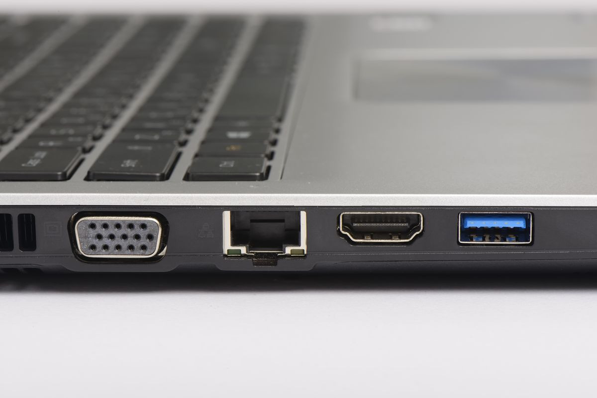 Γιατί μερικές θύρες USB είναι μπλε;