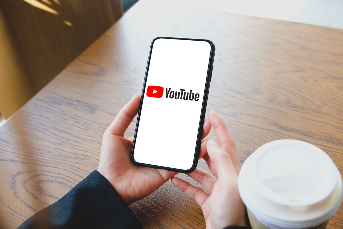 Το YouTube πειραματίζεται με διαμοιρασμό video και μηνύματα μέσα από την εφαρμογή
