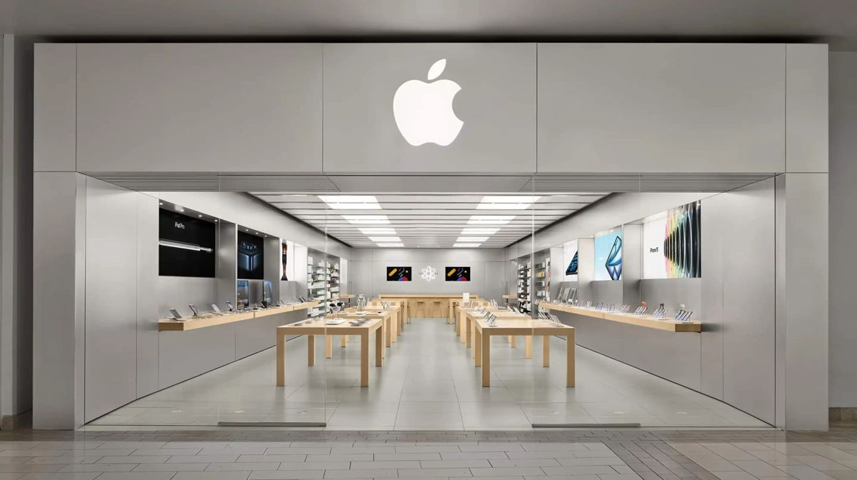 Tim Cook: Αναπόφευκτες οι αυξήσεις σε iPhone και Mac λόγω κόστους μνήμης