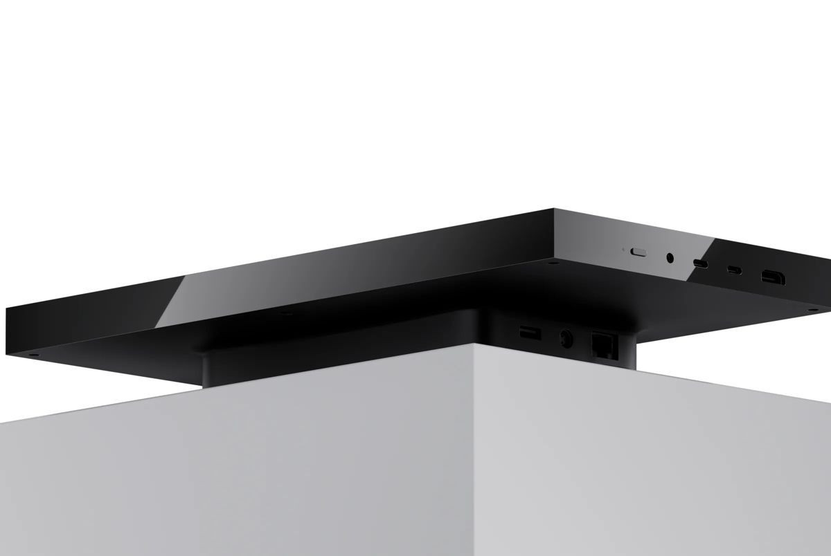 Microsoft Surface RTX Spark Dev Box: Το νέο AI workstation φέρνει ισχύ 1 Petaflop στους developers
