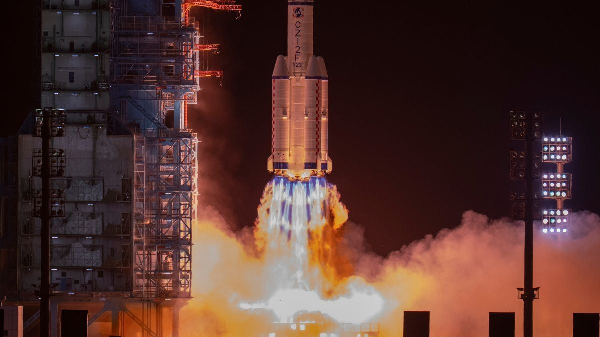 Επιτυχής η εκτόξευση του Shenzhou-23: Η Κίνα προετοιμάζει την προσελήνωση του 2030