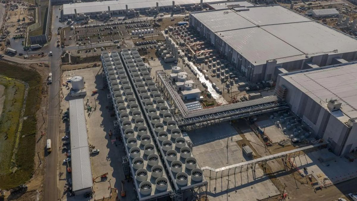 Η Microsoft κατασκευάζει AI data center 2GW με σχεδόν μηδενική κατανάλωση νερού