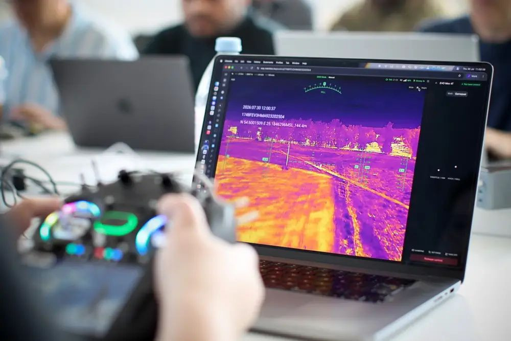 Σχέδιο ΝΑΤΟ: Χιλιάδες AI Drones στα ευρωπαϊκά σύνορα με αυστηρό ανθρώπινο έλεγχο στις επιθέσεις