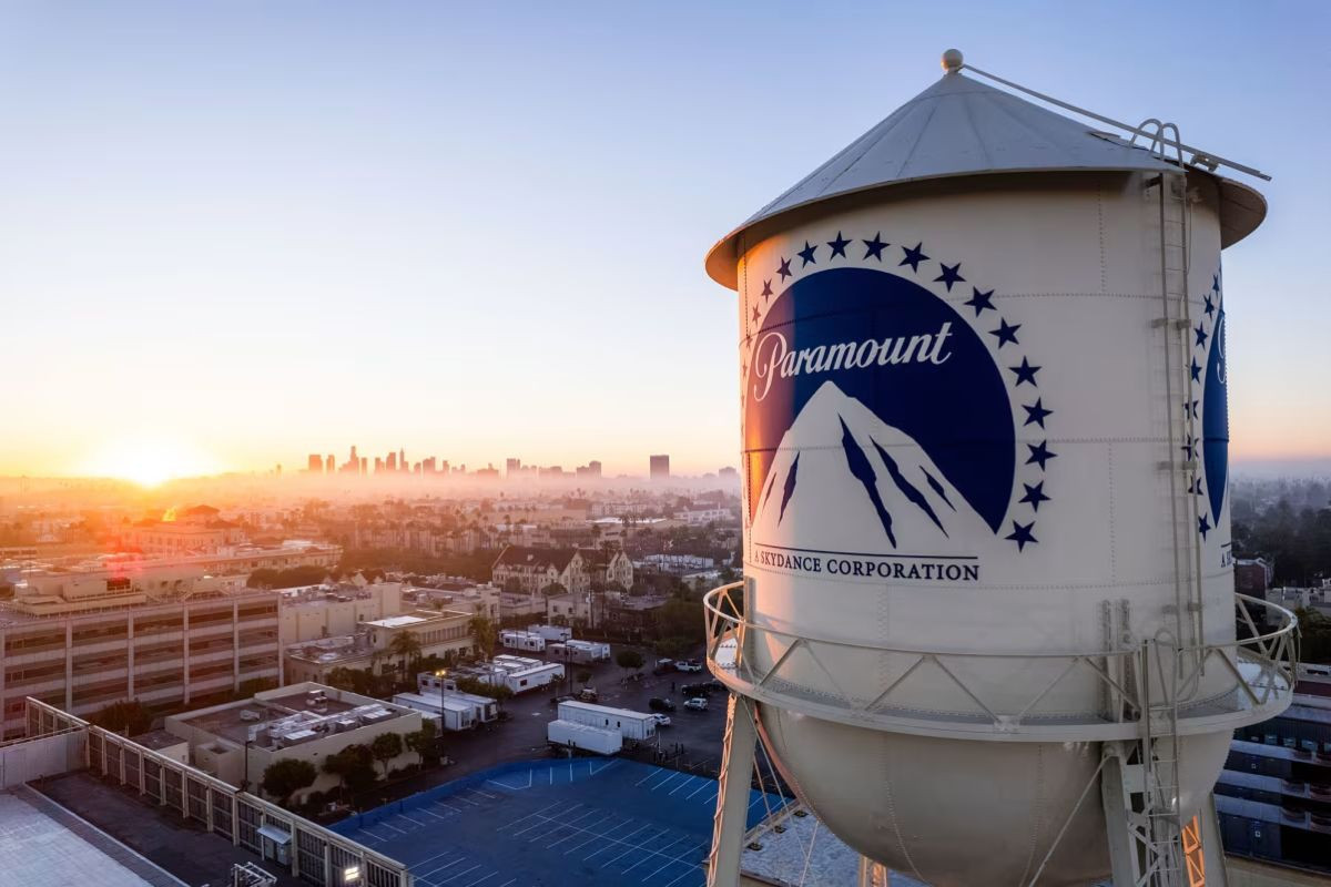 Παγώνει το mega-deal των $111 δισ. μεταξύ Paramount και Warner Bros. Discovery έως το 2027