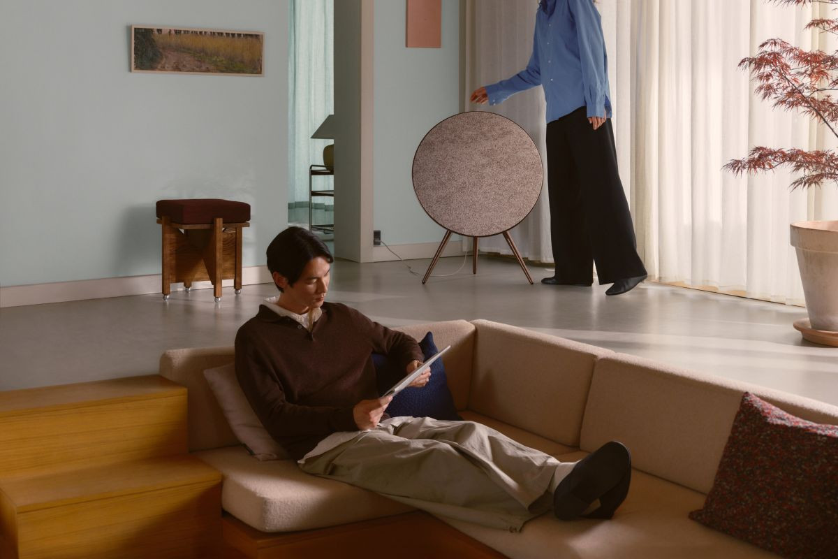 Bang & Olufsen Beosound A9: Νέα έκδοση με ύφασμα Kvadrat στα ελληνικά καταστήματα