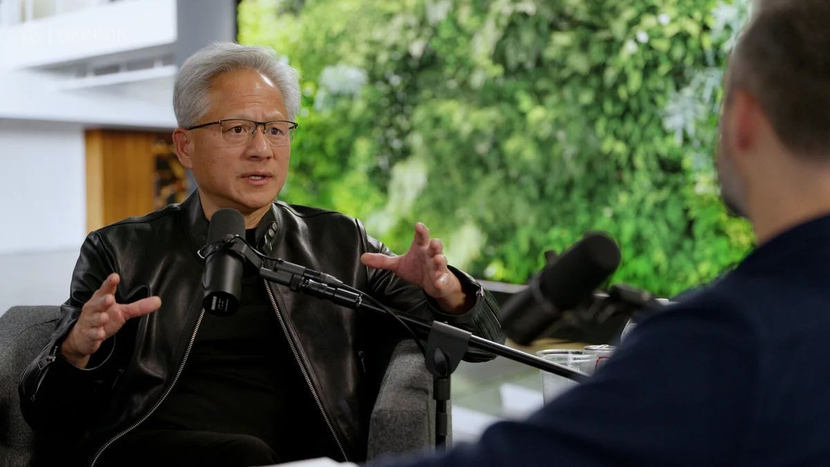 Jensen Huang (Nvidia): Κλείστε τα εργαστήρια αν η AI βγει εκτός ελέγχου