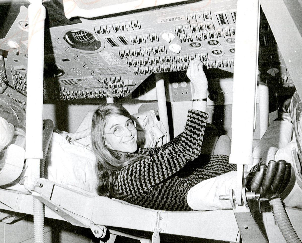 Απεβίωσε η Margaret Hamilton: Η επιστήμονας που έσωσε την προσσελήνωση του Apollo 11