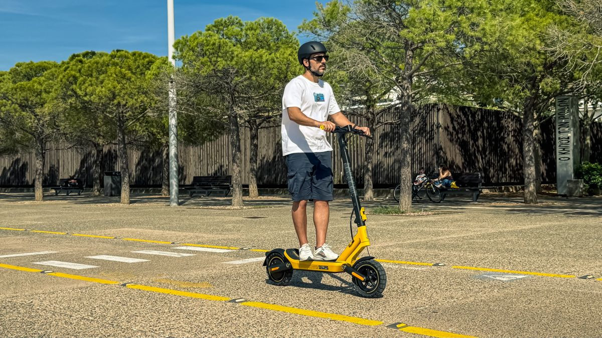 Xiaomi Scooter 6 Ultra Review: Το πατίνι που αποφάσισε να γίνει... μοτοσικλέτα