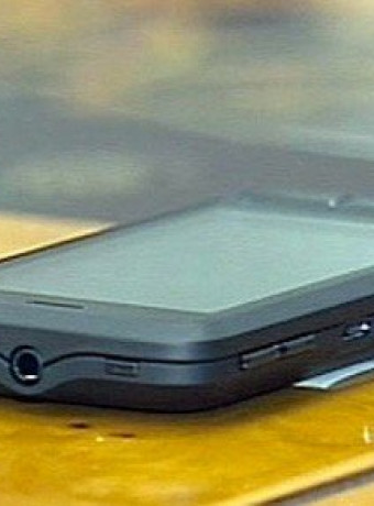ZTE και AFK Sistema παρουσίασαν στον Vladimir Putin, Android smartphone "καλύτερο" από το iPhone 4 image