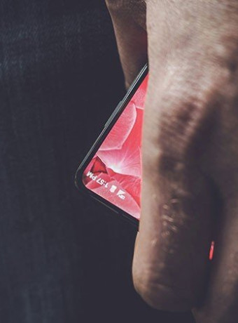 Οθόνη bezel-less 5.5'' QHD και Snapdragon 835 στο smartphone που ετοιμάζει ο δημιουργός του Android OS image