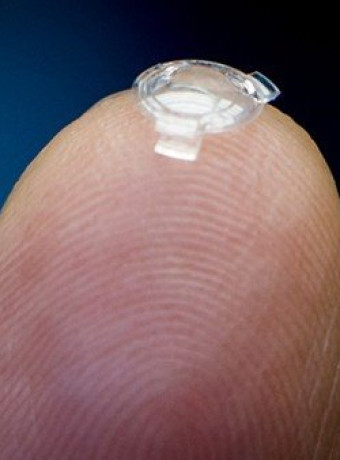 Ocumetics Bionic Lens: Ο ενδοφακός που υπόσχεται τέλεια όραση στον καθένα με επέμβαση 8 λεπτών image