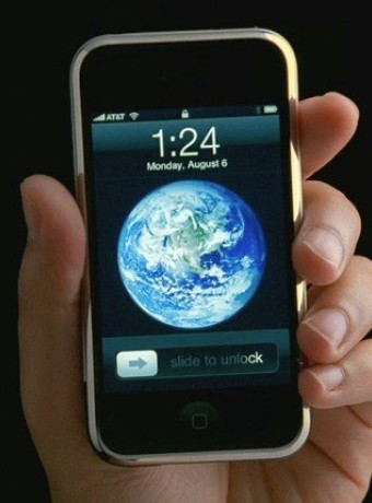 Νέα διαφήμιση για το iPhone από την Apple! image