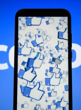 Facebook: Ξεκινά να κρύβει τον αριθμό των likes! image