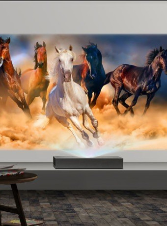 LG CineBeam 4K UHD: Νέα σειρά προβολέων φέρνει  εντυπωσιακή ποιότητα εικόνας και άνεση image
