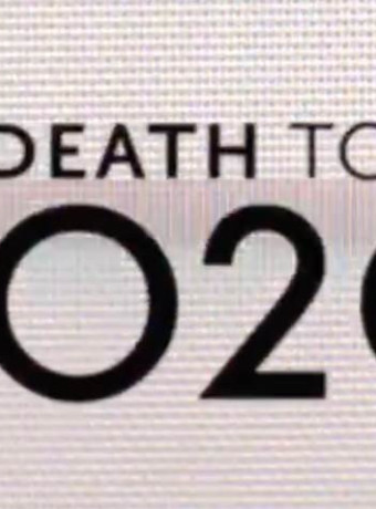 Death to 2020: Το special επεισόδιο από τους δημιουργούς του Black Mirror! image