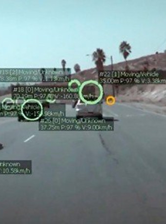 Έτσι βλέπει τον κόσμο ένα αυτοκίνητο Tesla σε Autopilot mode [Videos] image