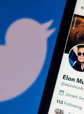 Elon Musk: «Παγώνει» την εξαγορά της Twitter λόγω των spam-bots λογαριασμών image