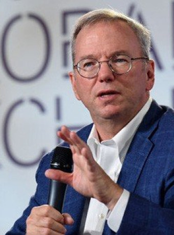 Eric Schmidt: Αποχωρεί από τη θέση του Προέδρου στην Alphabet (Google) μετά από 6 χρόνια image
