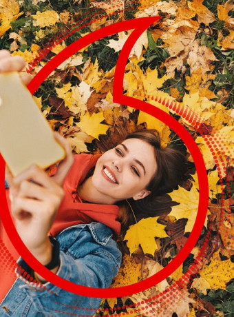 Φθινοπωρινή προσφορά Vodafone με απεριόριστα data και μοναδικά δώρα image
