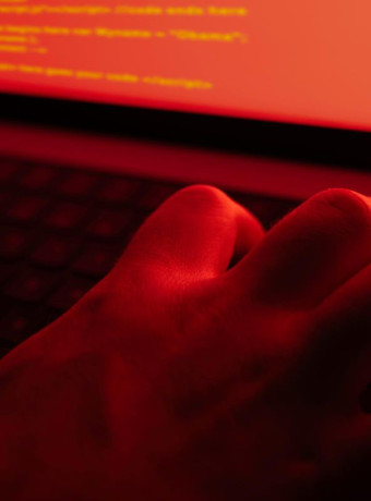 BrickStorm: Η «Σιωπηλή Καταιγίδα» των Κινέζων Hackers image