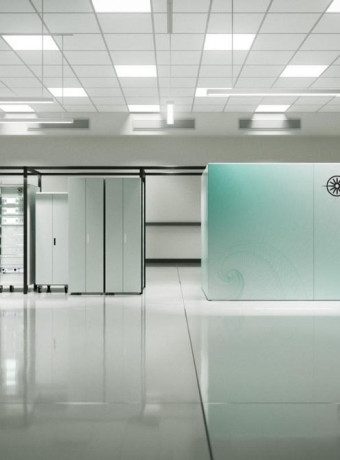 Quantinuum Helios: Το νέο κβαντικό chip που φέρνει «μηχανική» ακρίβεια στην... κβαντική μηχανική image