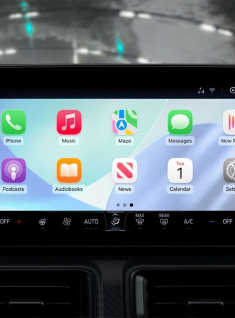 Apple CarPlay: Ανοίγει τις πύλες σε ChatGPT και Gemini – Τέλος στο μονοπώλιο της Siri image
