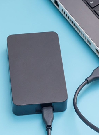 World Backup Day: Πώς να ασφαλίσετε τα ψηφιακά σας αρχεία - Ο κανόνας 3-2-1 και η χρήση των passkeys image