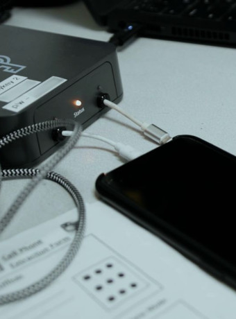 Παραβίαση ασφαλείας στα iPhone: Το εργαλείο που «παγώνει» τον χρόνο και υποκλέπτει δεδομένα image