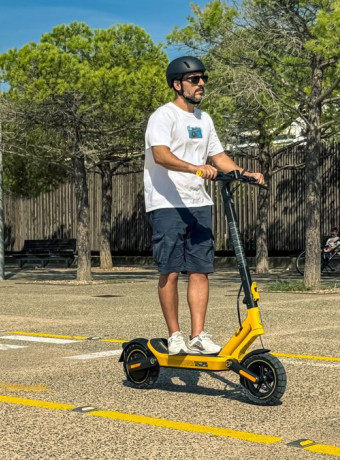 Xiaomi Scooter 6 Ultra Review: Το πατίνι που αποφάσισε να γίνει... μοτοσικλέτα image