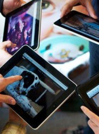 Δωρεάν Internet για 12 μήνες, laptop ή tablet για τους δικαιούχους του κοινωνικού μερίσματος image