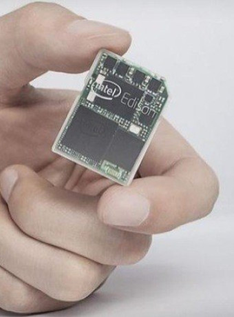 H Intel παρουσιάζει υπολογιστή σε μέγεθος SD κάρτας, την πλατφόρμα dual OS [CES 2014] image