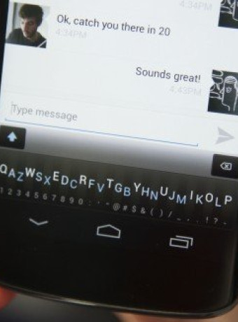 Minuum, τροποποιημένο QWERTY πληκτρολόγιο για ταχύτατη πληκτρολόγηση [Video] image
