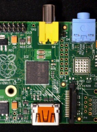 Raspberry Pi Model A mini PC, διαθέσιμο στην Ευρώπη σε τιμή €23 [Video] image