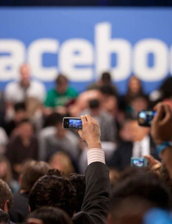 Facebook, Instagram και WhatsApp εξακολουθούν να είναι "πεσμένα" μετά από πολλές ώρες image