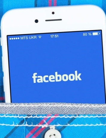 Η Facebook άρπαξε "κατά λάθος" τις λίστες επαφών από τα emails 1.5 εκατ. χρηστών image