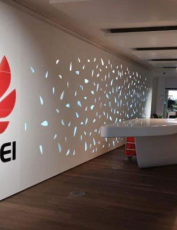 Huawei: Περιμένει επίσημα το πράσινο φως για να συνεχίσει τη χρήση του Android OS image