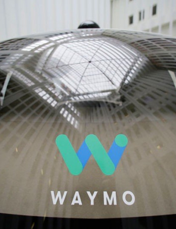 Waymo: Τα αυτοοδηγούμενα της Google προσφέρουν δωρεάν WiFi και μουσική image