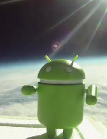 Google Android μασκότ σε τροχιά γύρω από τη Γη [videos] image